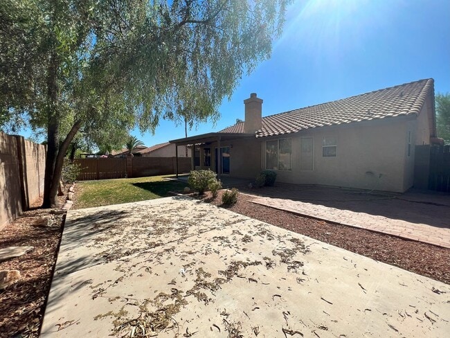 Building Photo - 4 BEDROOMS CULDESAC LOT ACROSS FROM PARK