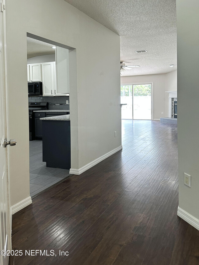 Building Photo - 1051 Moosehead Dr
