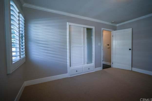 Building Photo - 3 bedroom in Reseda CA 91335