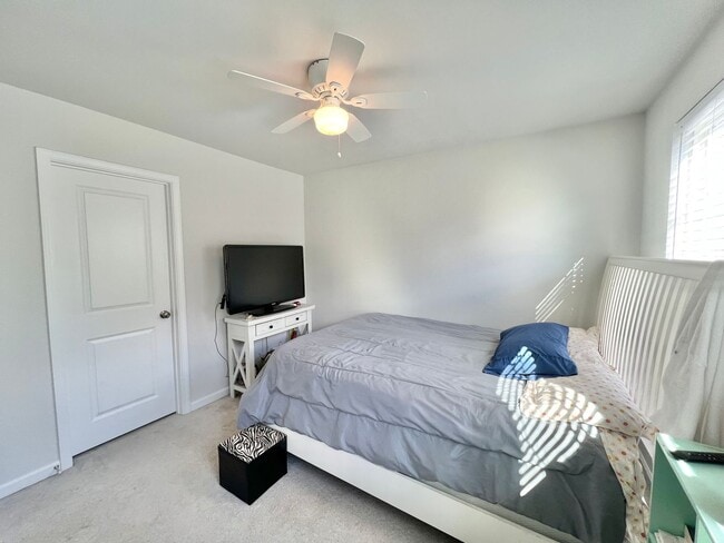 Building Photo - Stunning 3BD, 2.5BA Raleigh Townhome with ...