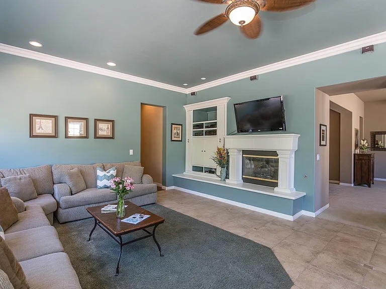 Building Photo - 436 Via Del Lago