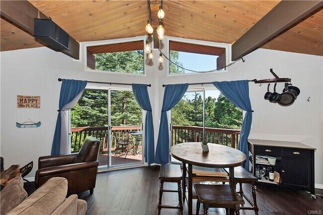 Building Photo - Treehouse-like atmosphere with peek-a-boo views of Lake Arrowhead