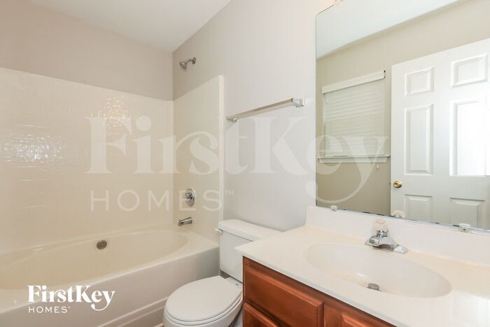 Building Photo - 1007 Washburn Ct