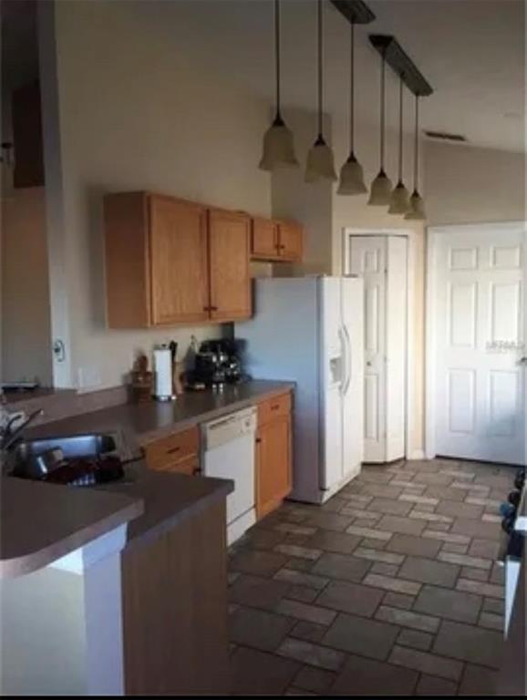 Building Photo - 722 Rollins Dr