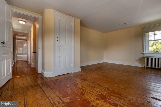 Building Photo - 110 Lyndell Rd