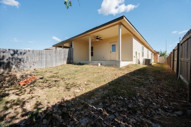 Building Photo - 2 Weeks Free! Beautiful 3-Bedroom Home with Open Floor Plan & Private Backyard in New Braunfels