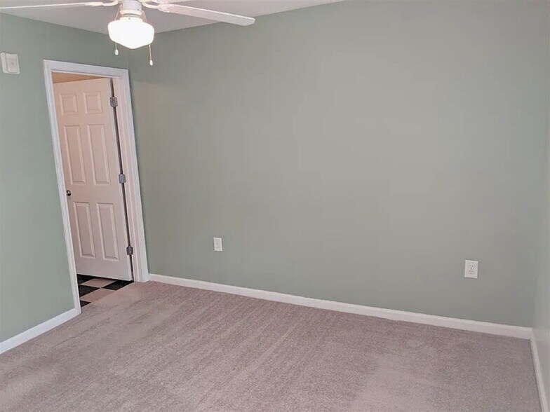 Building Photo - 767 Denali Way