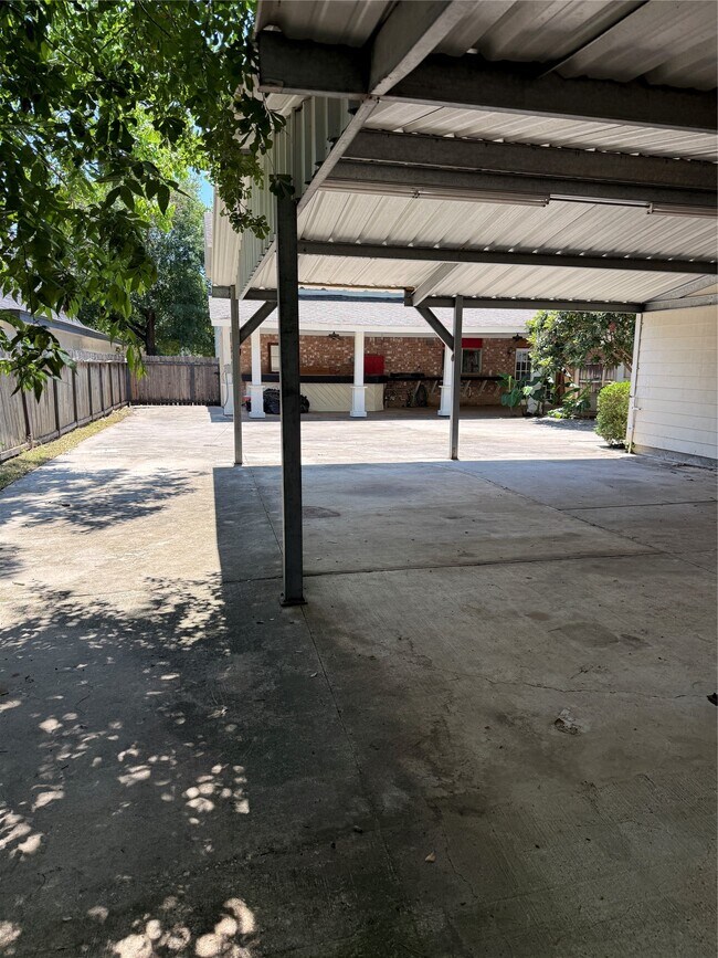 Building Photo - 2311 Quail Haven Rd