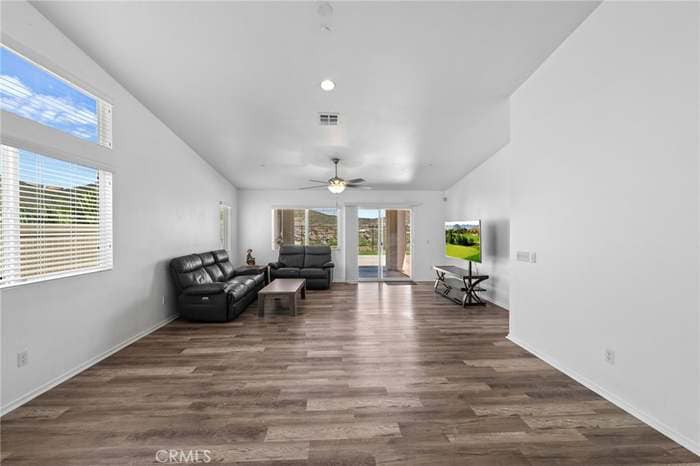 Building Photo - 35142 Sorrel Ln