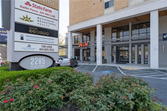 Building Photo - 2285 Peachtree Rd NE
