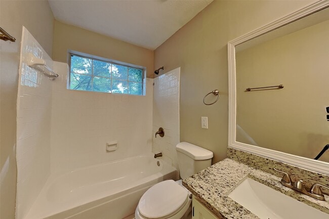Building Photo - 4906 Echo Falls Dr