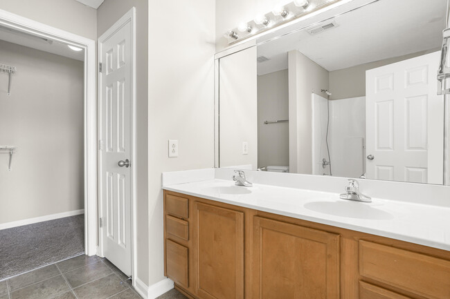 Building Photo - 3020 Maddie Ln