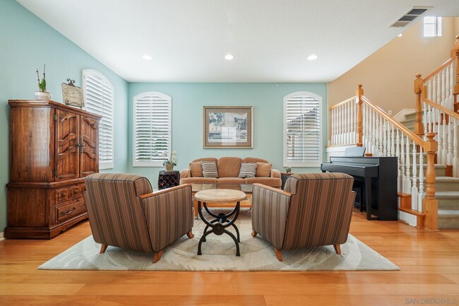 Building Photo - 43 Topanga