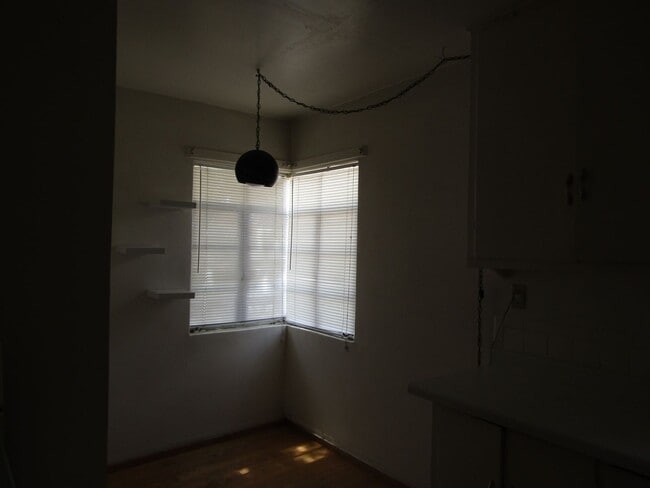 Building Photo - 222 W Lucero Ave