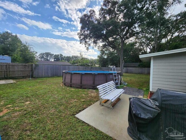 Building Photo - 2315 Reva Cir