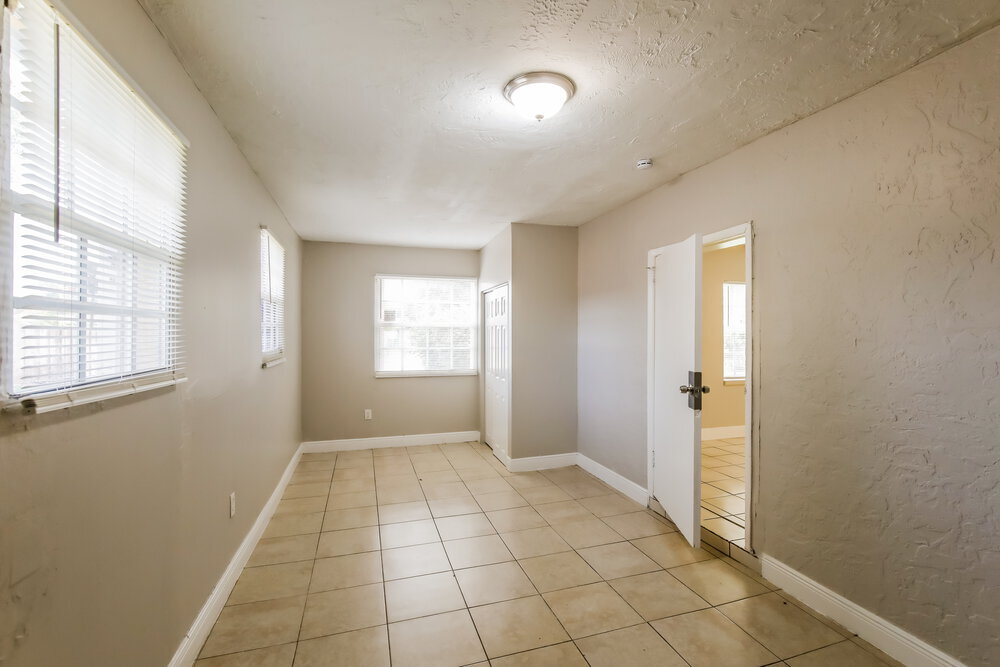 Building Photo - 2730 NW 23rd St