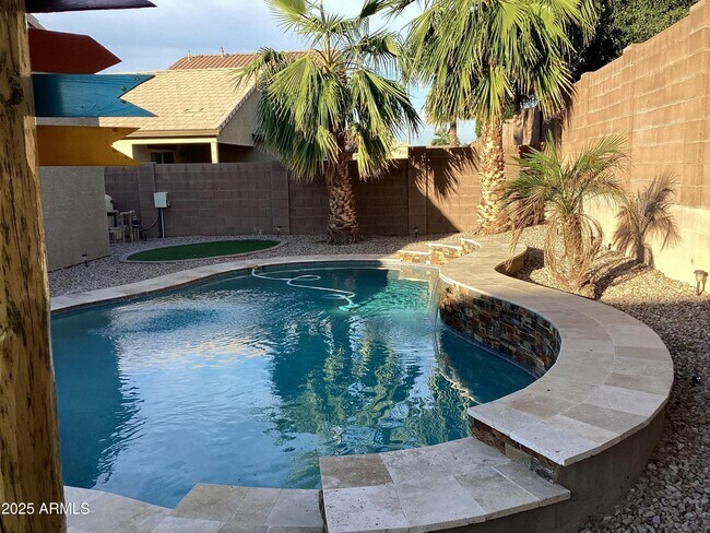 Building Photo - 18696 W Illini St