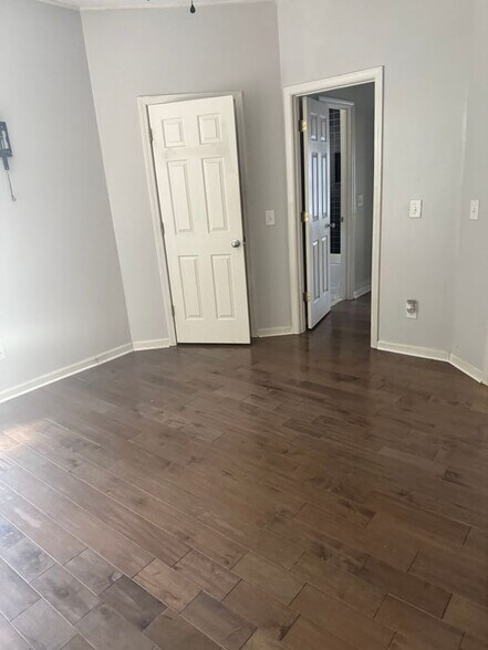 Building Photo - 3540 Renaissance Cir