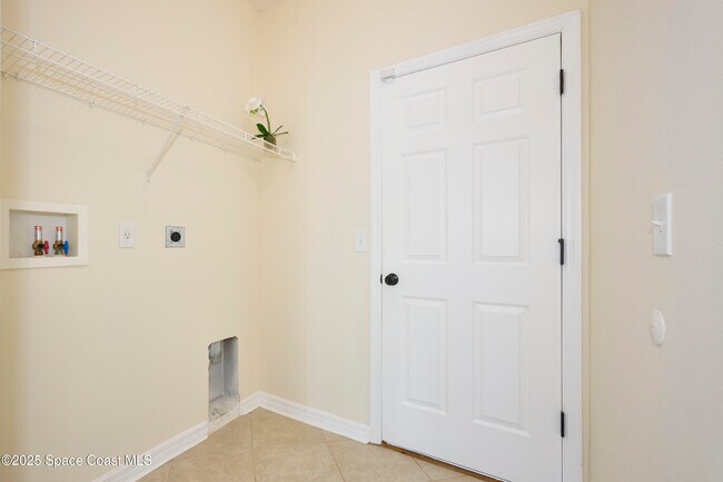 Building Photo - 9086 107th Ct