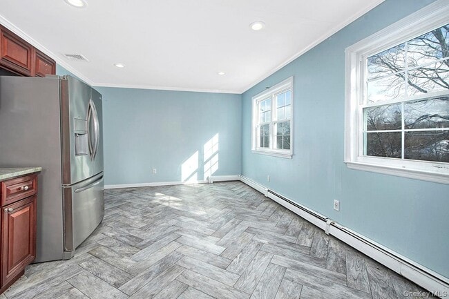 Building Photo - 50 Custis Ave