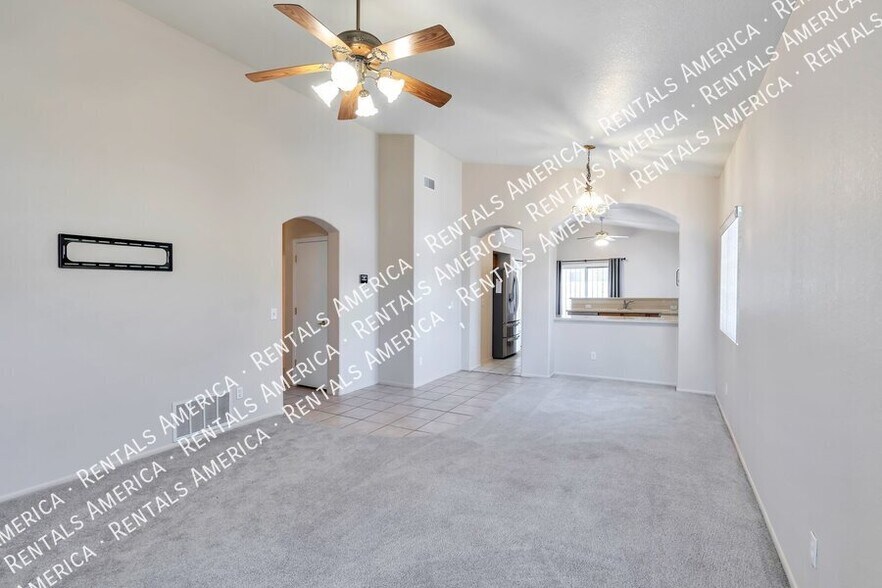 Building Photo - 9325 N Scarlet Canyon Dr