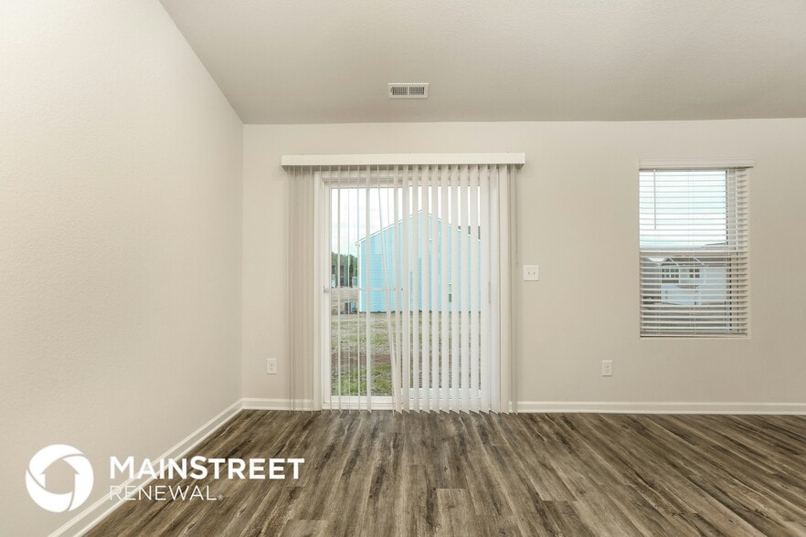 Building Photo - 10 Bounding Ln