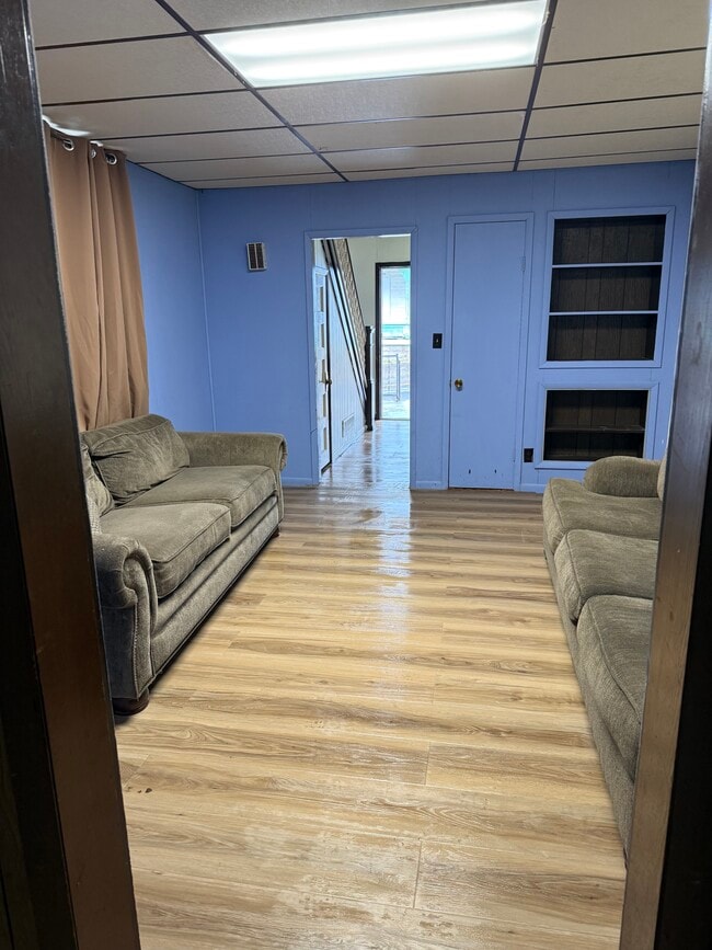 Building Photo - 355 Locust St