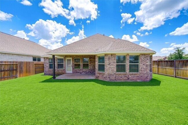 Building Photo - 101 Sunray Creek Dr
