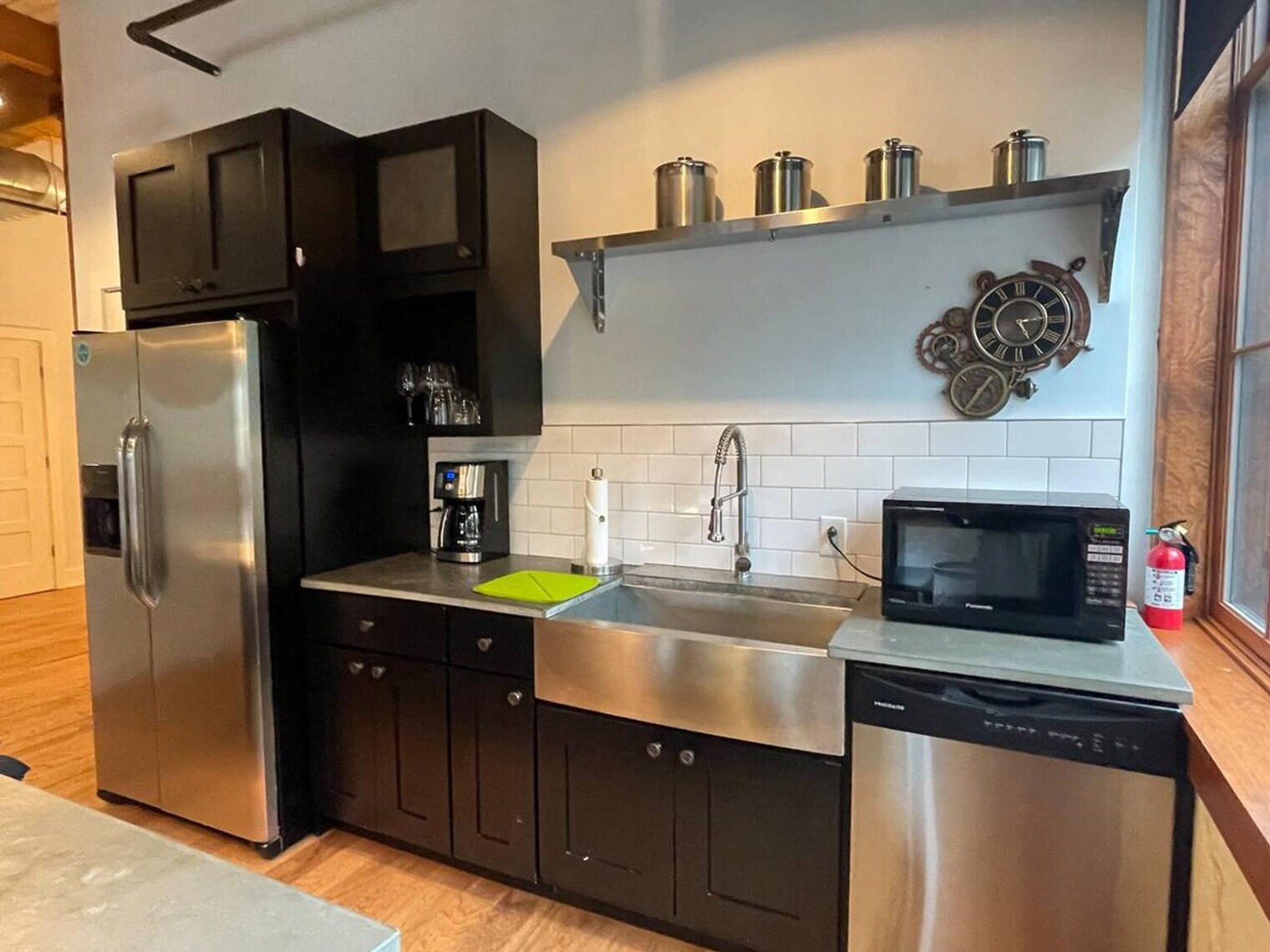 Building Photo - 325 Rutgers St