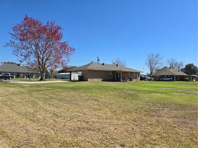 Building Photo - 121 Sunshine Dr