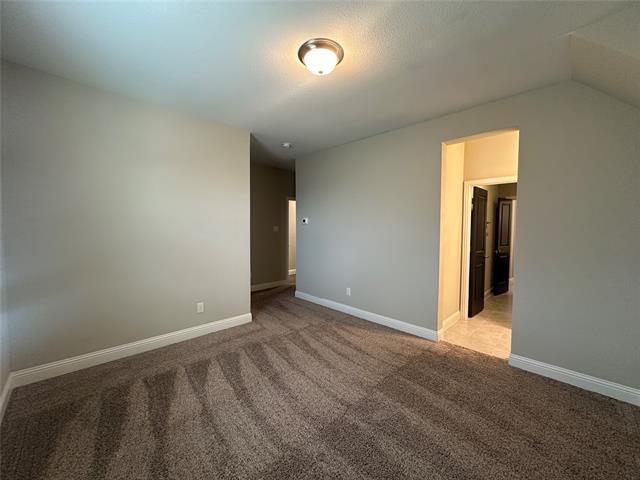 Building Photo - 7105 Royal View Dr