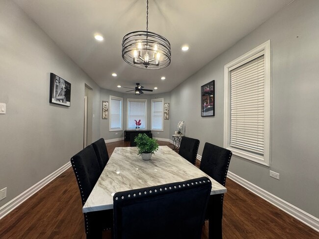 Building Photo - 4317 W 21st Pl