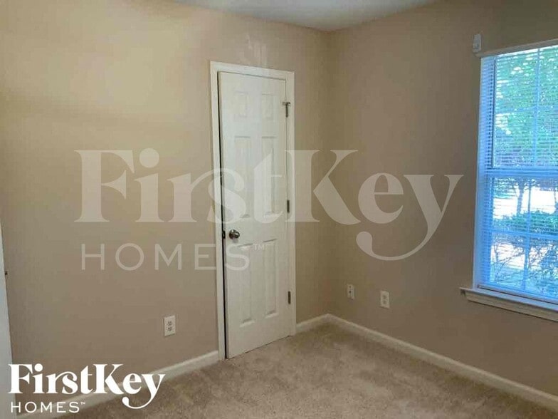 Building Photo - 100 Myrtle Grove Ln