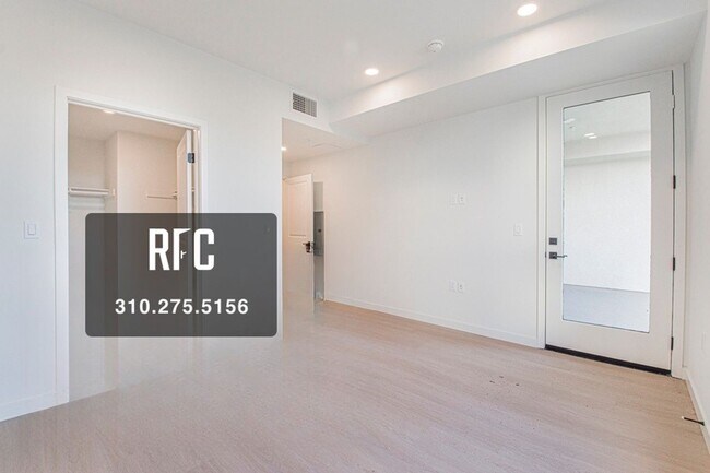 Building Photo - Welcome to the Gramercy