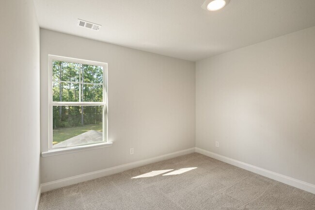 Building Photo - 337 Crosswinds Dr