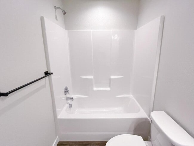 Building Photo - 4750 Gebhard Rd