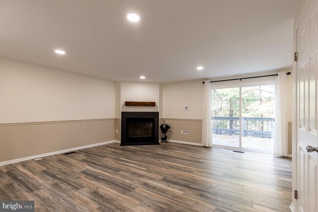 Building Photo - 1178 White Coral Ct