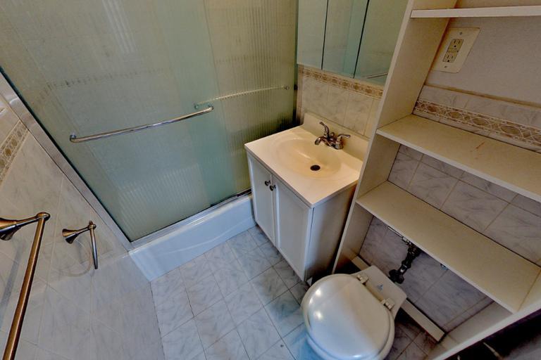 Building Photo - 340 E 58th St