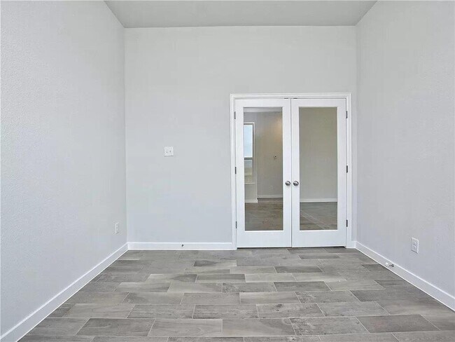 Building Photo - 129 San Domenico Cv