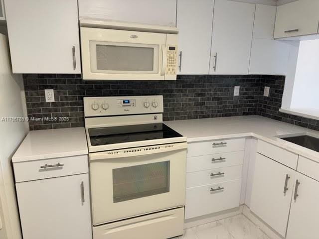 Building Photo - 8933 SW 123rd Ct
