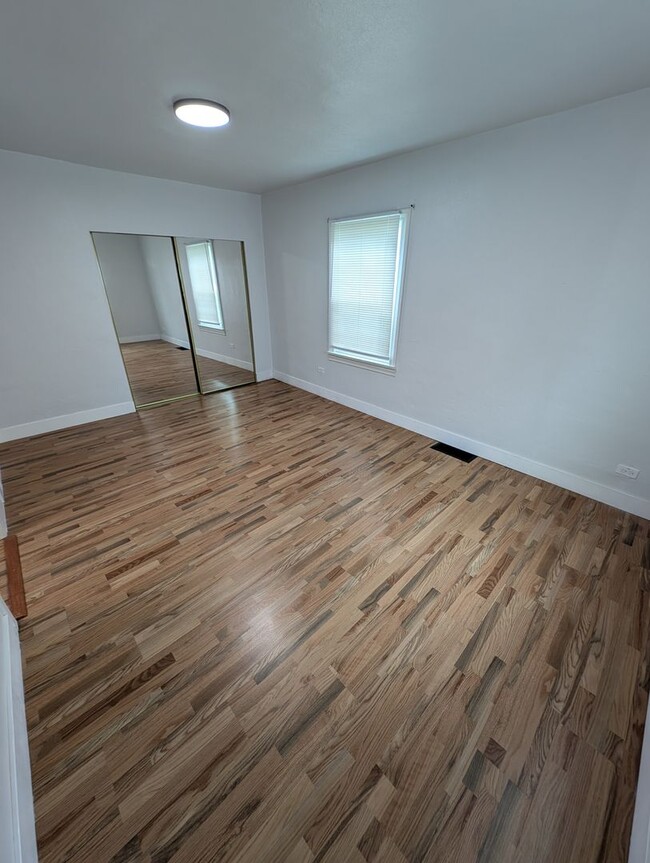 Building Photo - Updated 3 Bedroom Charmer in the Heart of ...