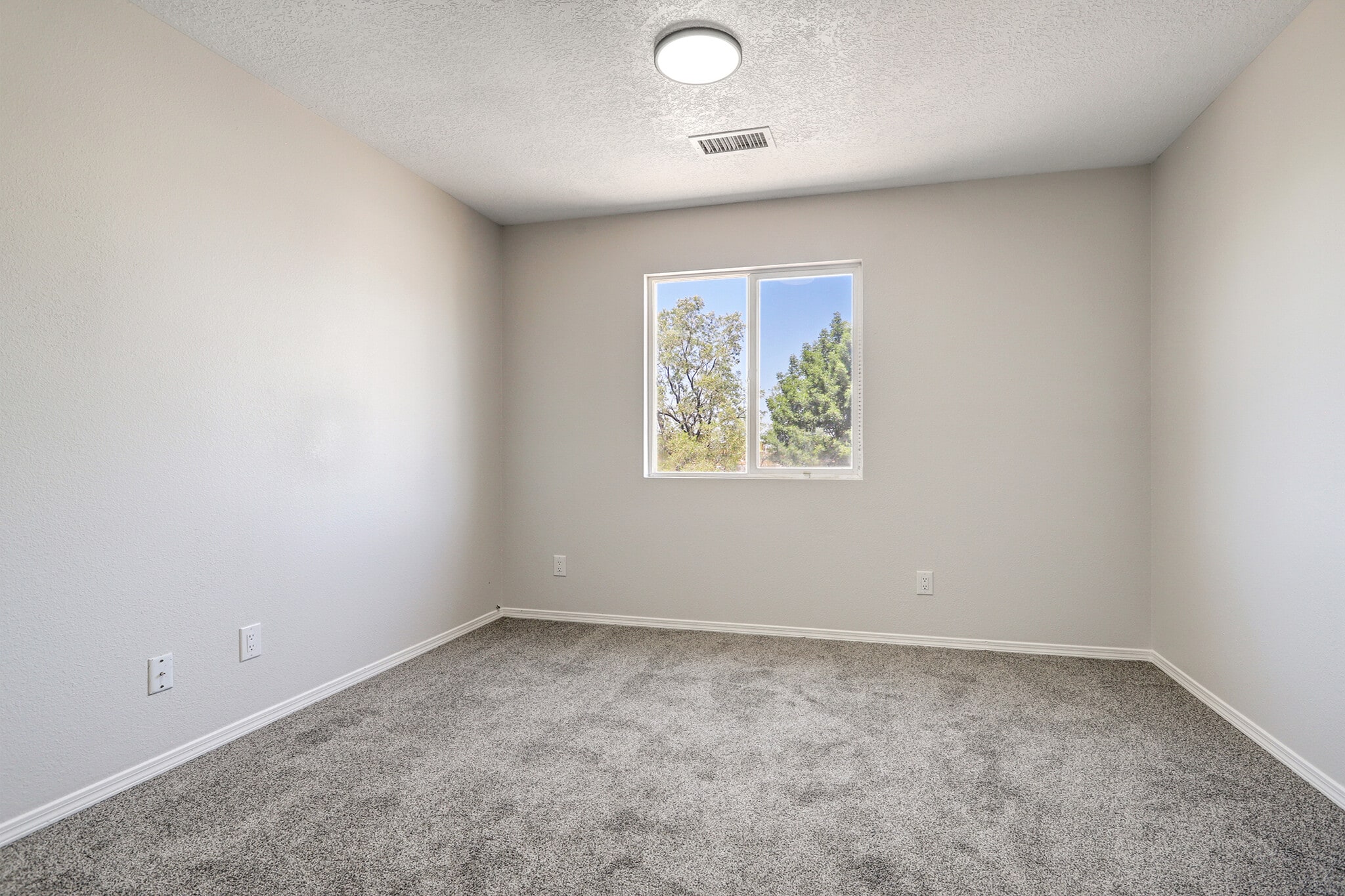 Loft - 7817 Louisiana Blvd NE