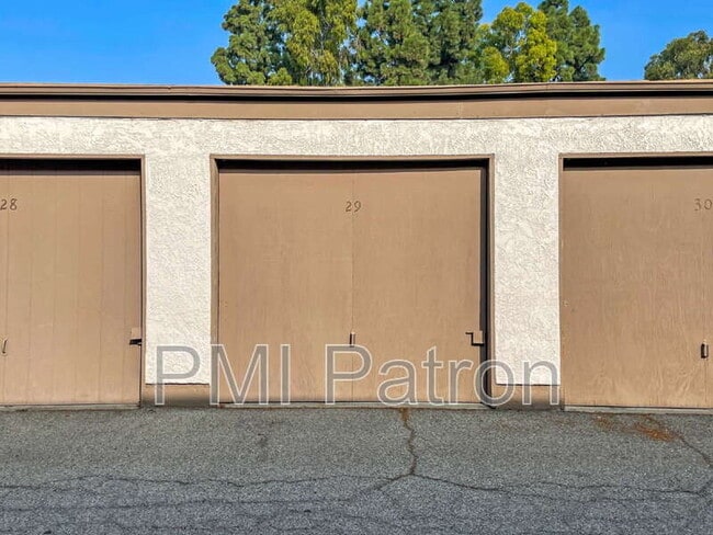 Building Photo - 21602 Belshire Ave