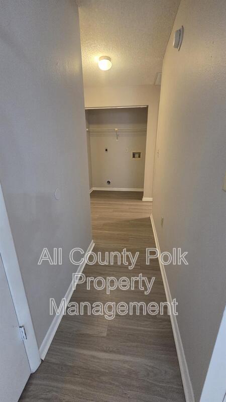 Building Photo - 1642 Crystal Park Cir