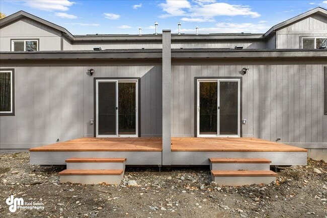 Building Photo - 550 W Galway Dr