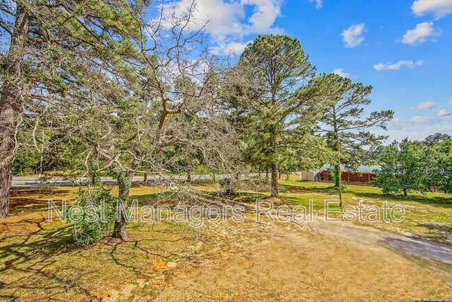 Building Photo - 4305 Rosehill Rd