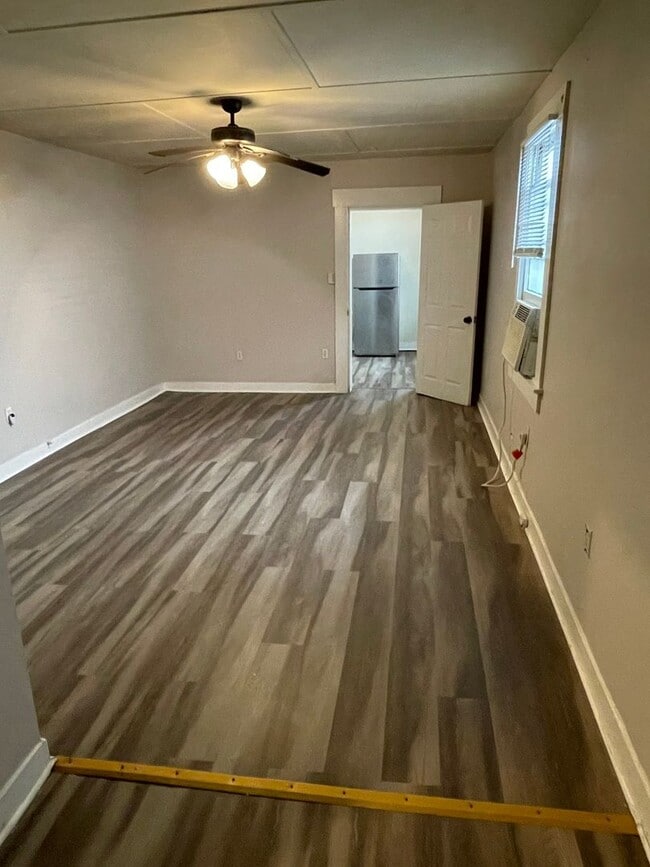 Building Photo - Newly Renovated 2BD/1BA in Bayou St John
