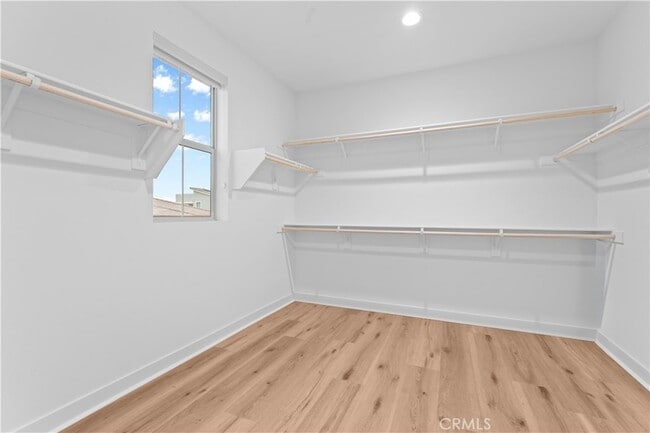 Building Photo - 35963 Bertain Dr