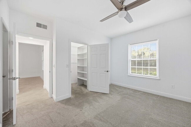 Building Photo - 23580 Walden Center Dr