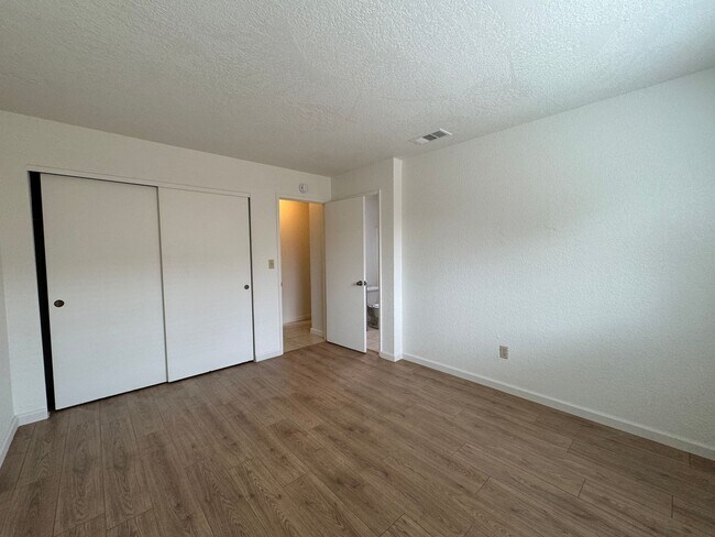 Building Photo - Four Bedroom, Two Bathroom Home For Rent